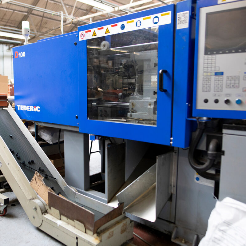 Injection moulding machine 5